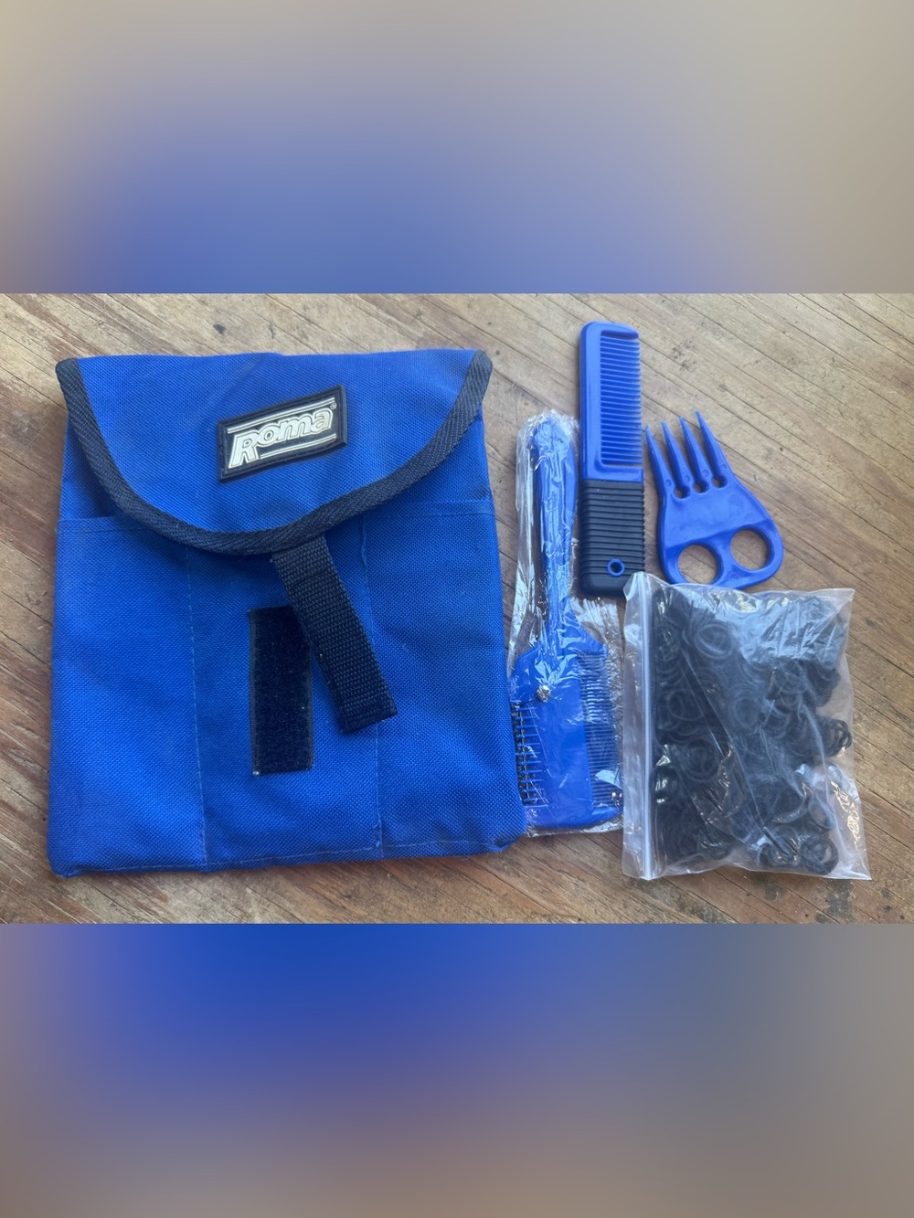 Grooming kit